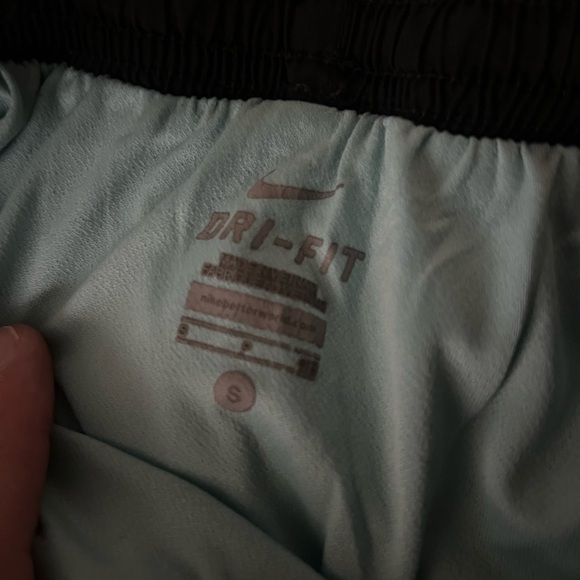 Nike Dri fit Shorts - Picture 3 of 3